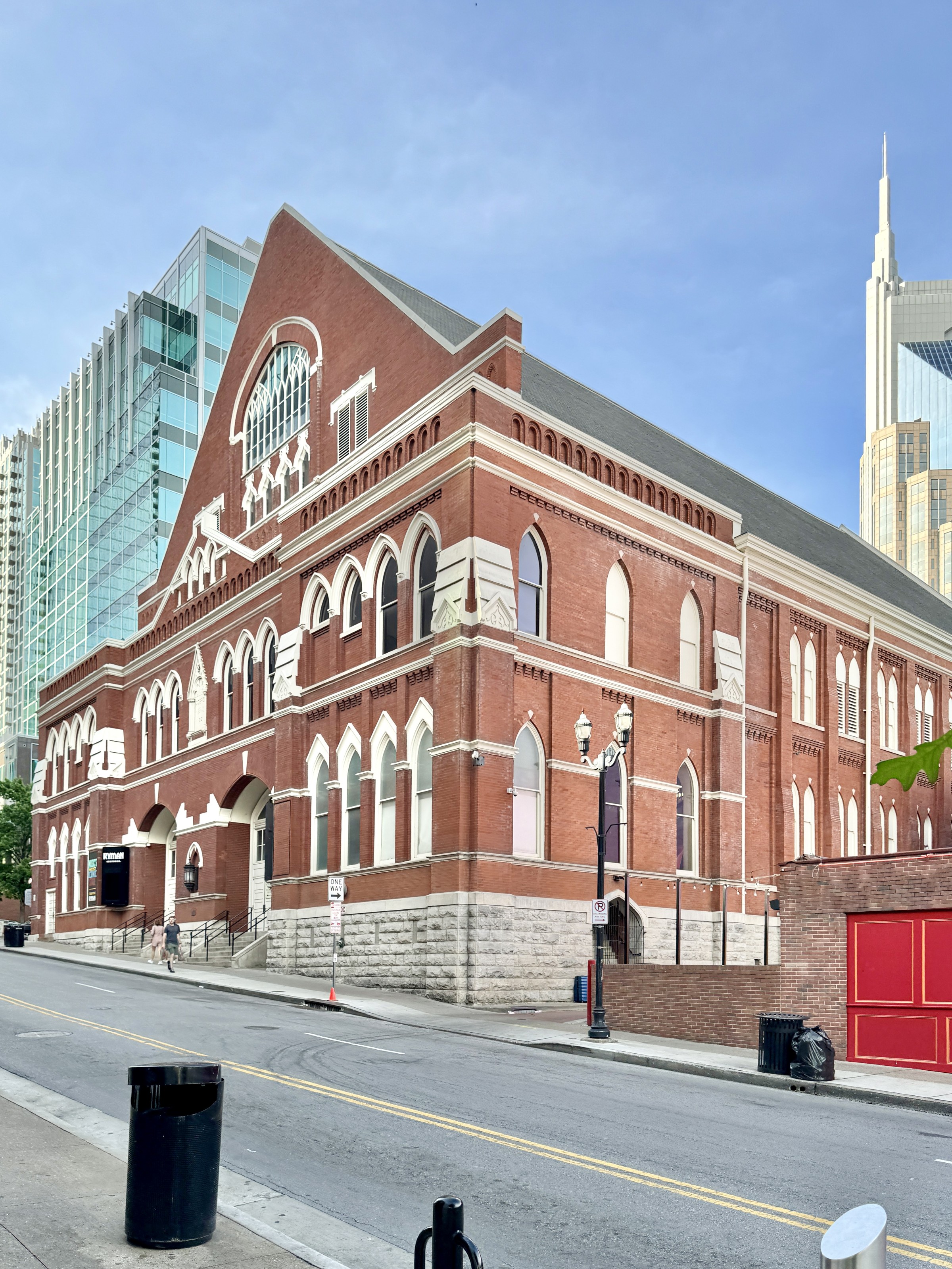 Exterior of the Ryman Auditorium on Fifth Avenue in Nashville.